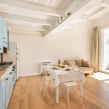 Vitabella - Modern House With Courtyard And Free Wi-fi *